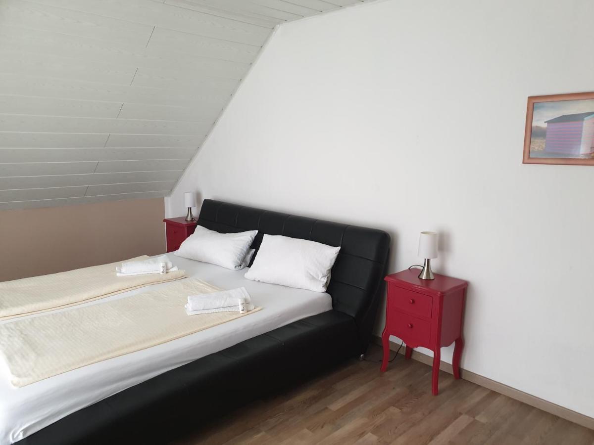 Lindner Ferienwohnungen Und Doppelzimmer Fichtelberg Zewnętrze zdjęcie